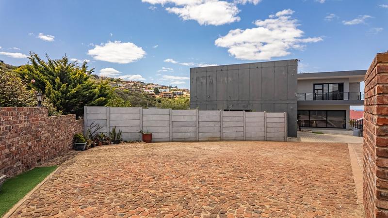 5 Bedroom Property for Sale in Dana Bay Western Cape
